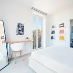 Πανσιόν Ae Home|studio 4*